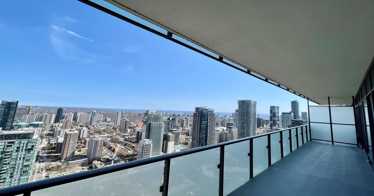 1080 Bay Street Toronto