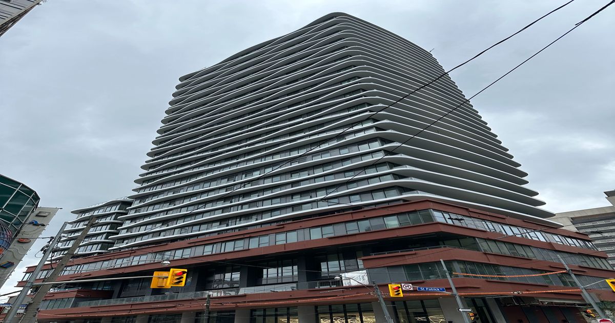 280 Dundas Street W Toronto