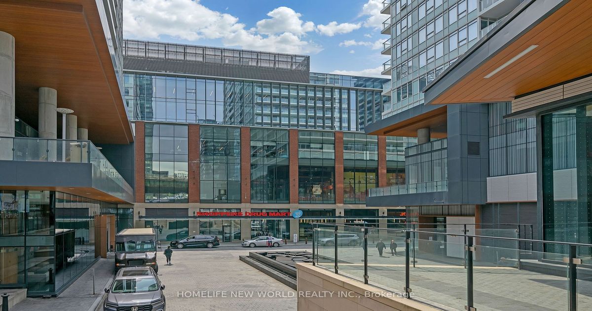 19 Bathurst Street Toronto