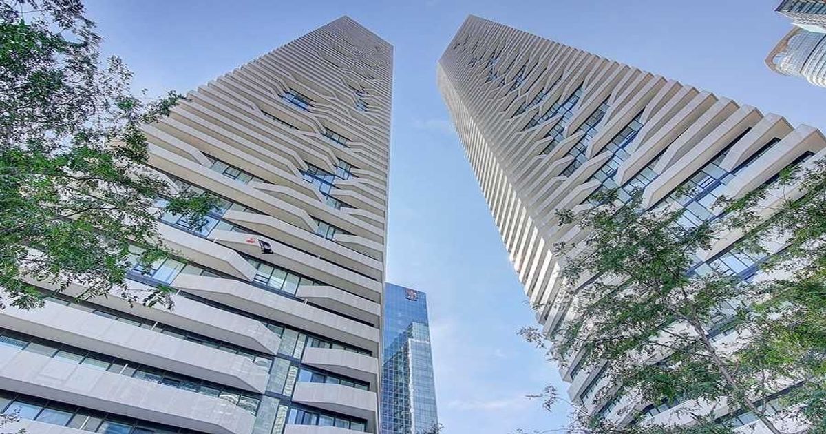 88 Harbour Street Toronto