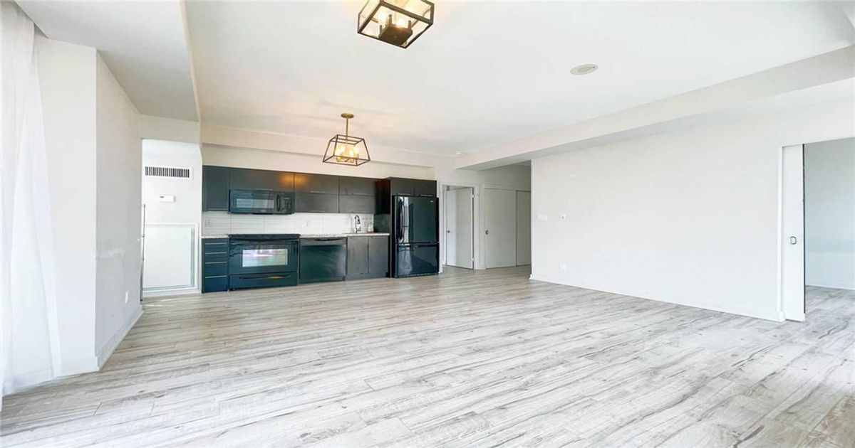 126 Simcoe Street Toronto