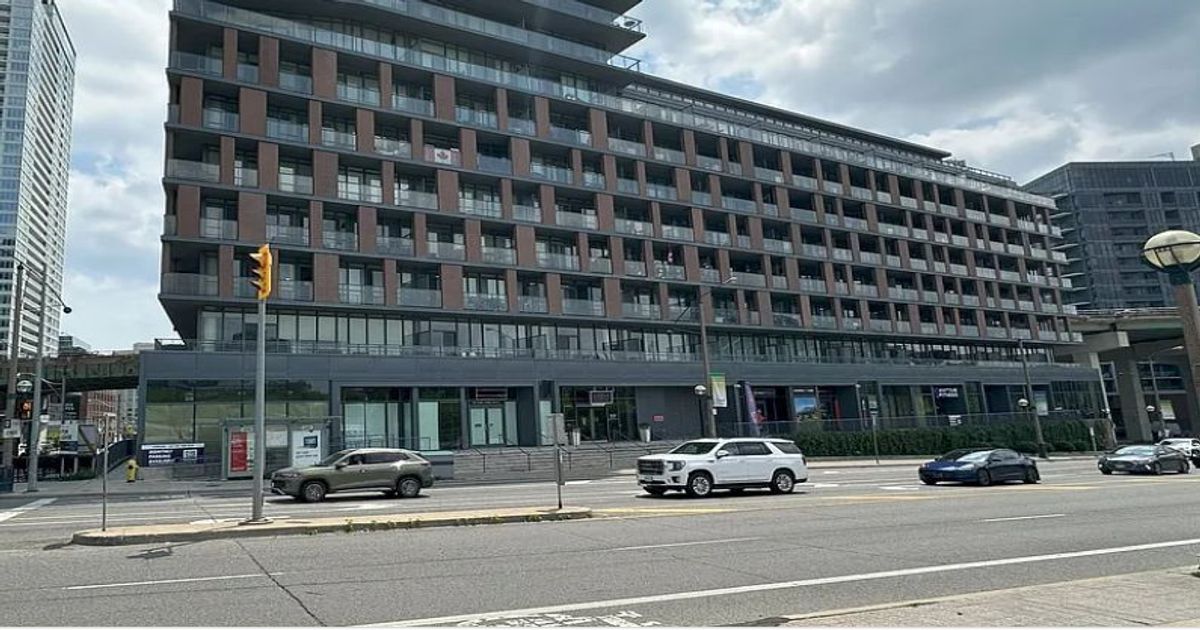 169 Fort York Boulevard Toronto