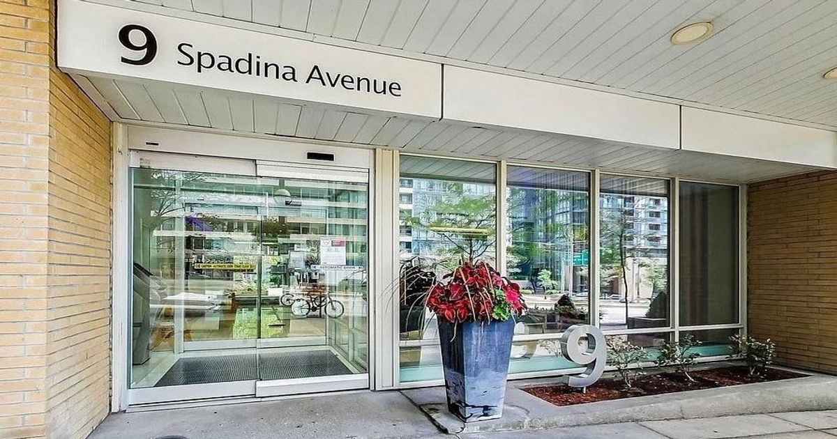 9 Spadina Avenue Toronto