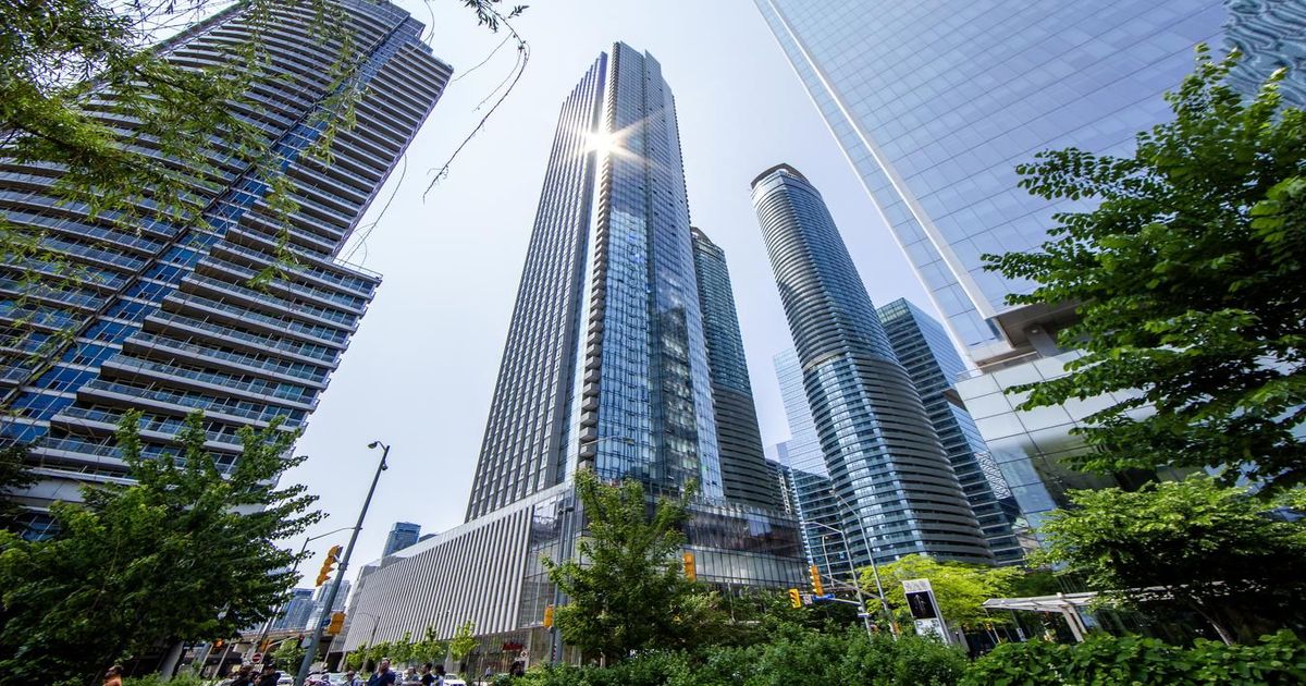 10 York Street Toronto