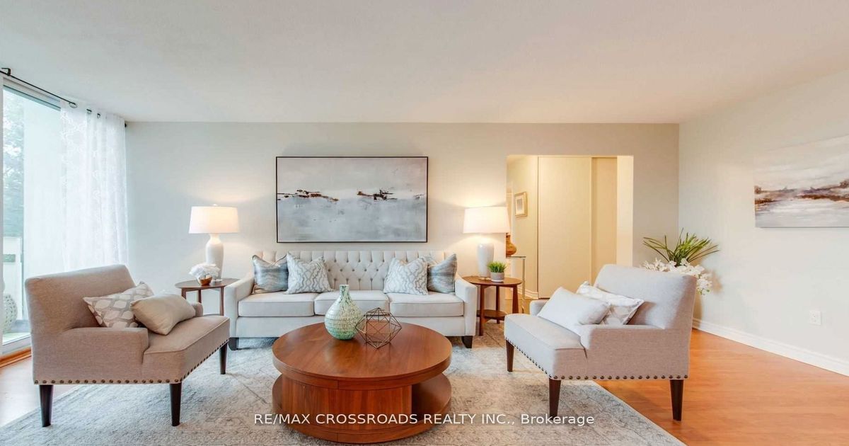 20 Edgecliff Golfway Toronto