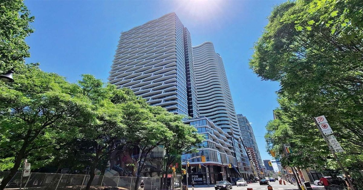85 Wood Street Toronto