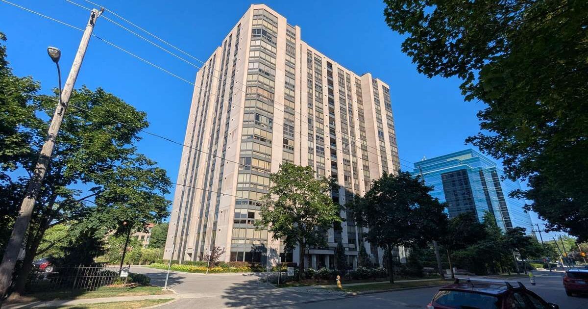 5 Kenneth Avenue Toronto