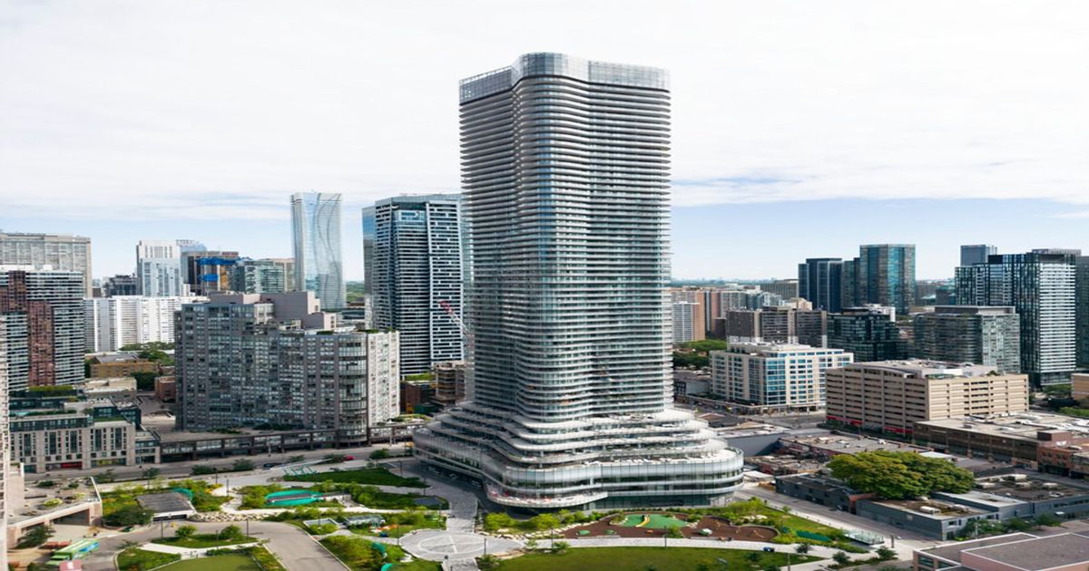 11 WELLESLEY Street W Toronto