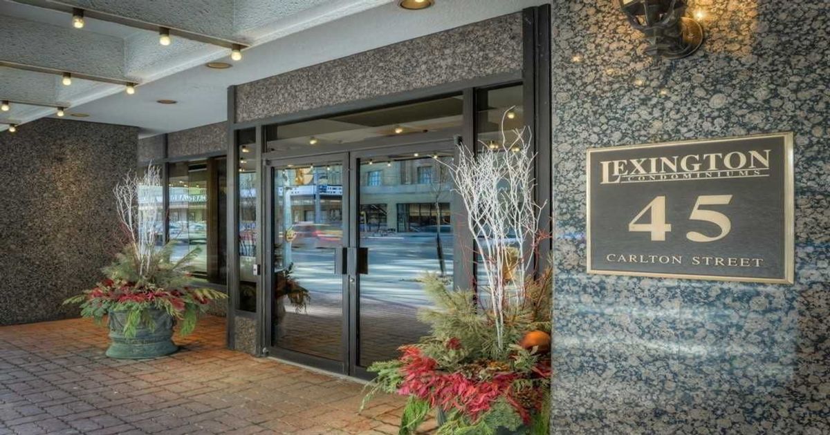 45 Carlton Street Toronto