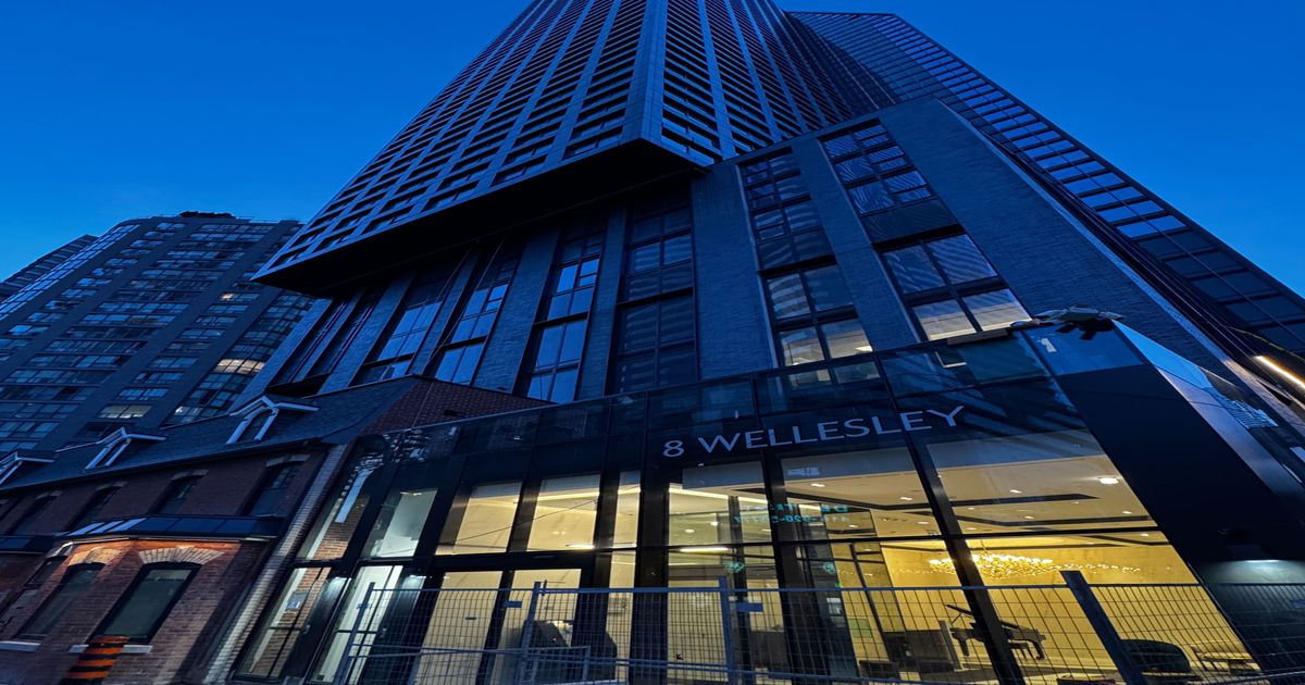 8 Wellesley Street W Toronto
