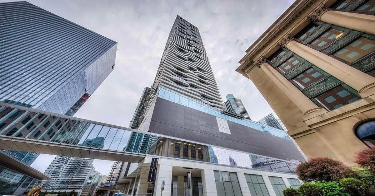 88 Harbour Street Toronto