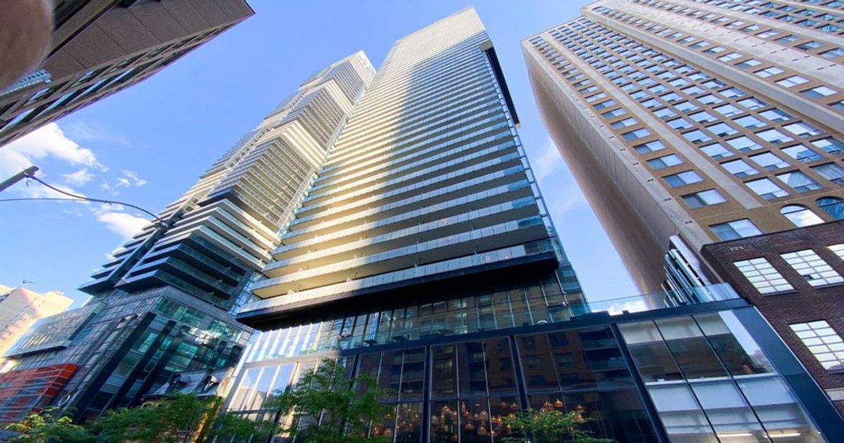 15 Grenville Street Toronto
