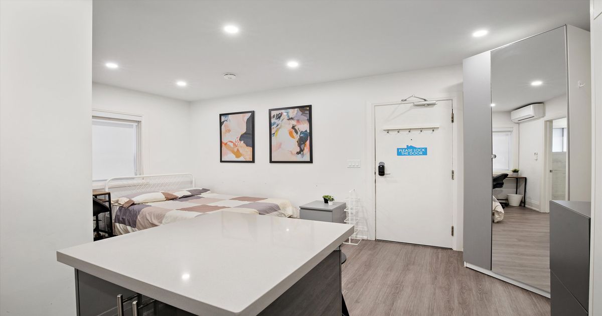 595 St Clair Avenue W Toronto
