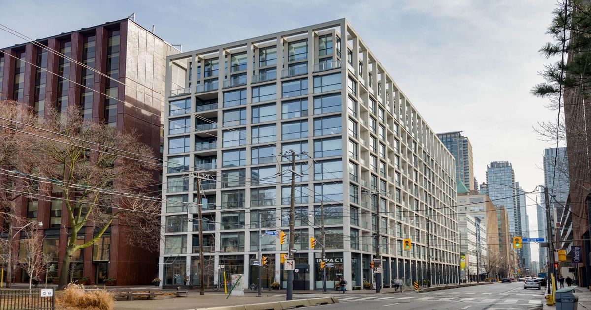 39 Brant Street Toronto