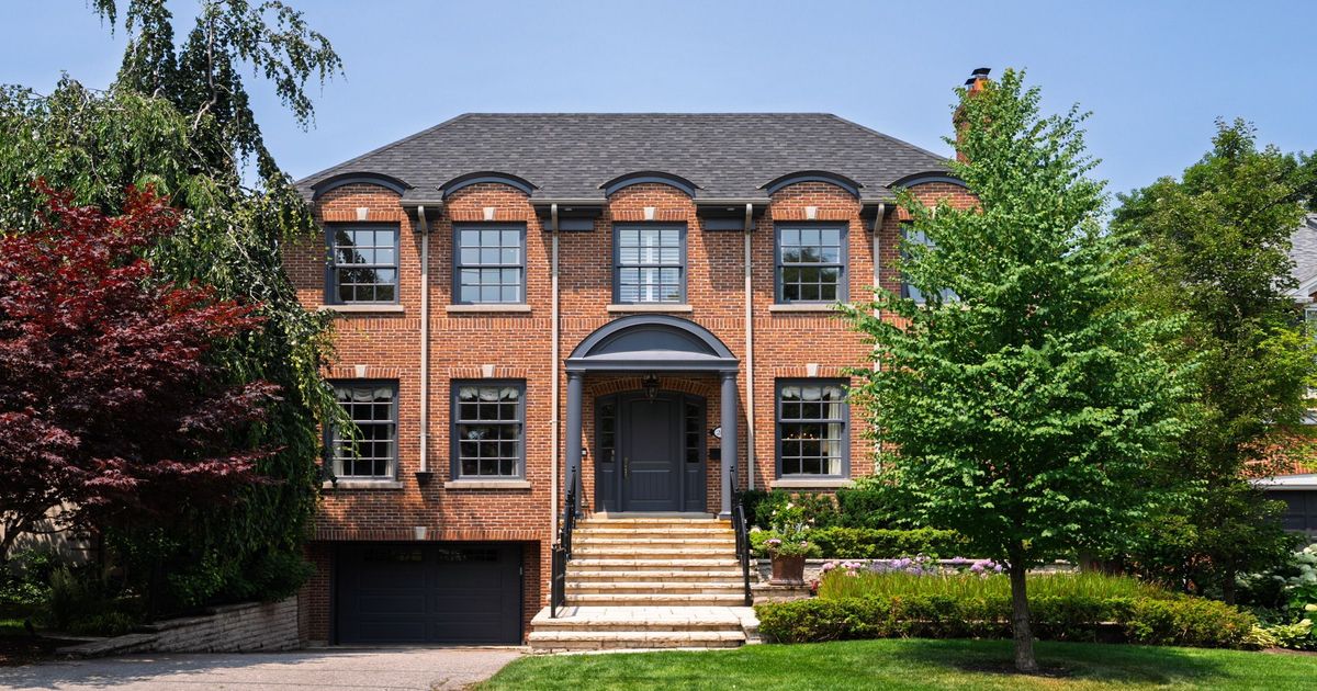 260 St Leonards Avenue Toronto
