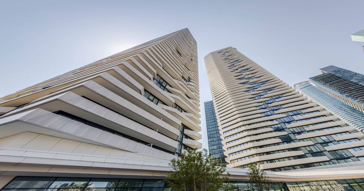 100 Harbour Street Toronto