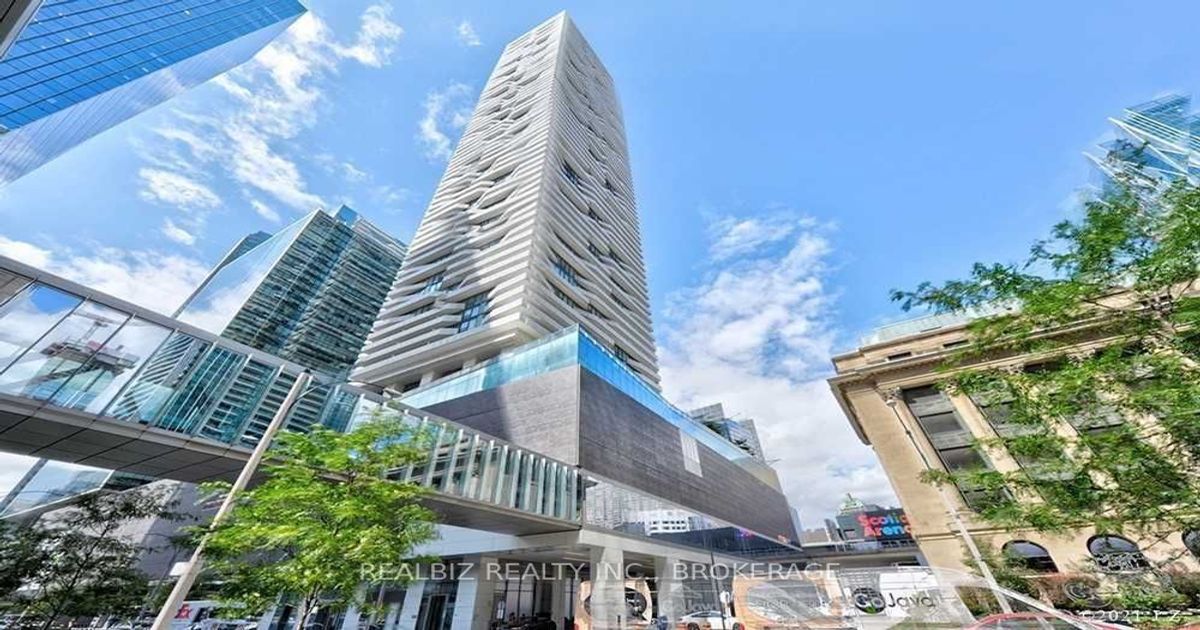 100 Harbour Street Toronto