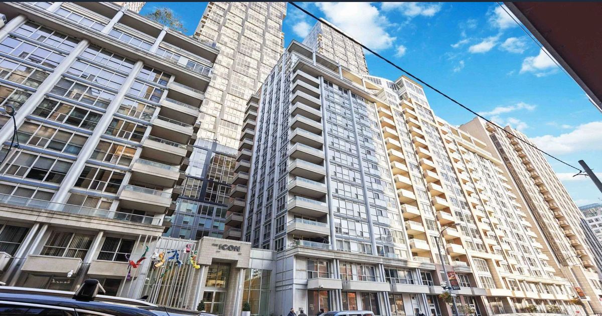 250 Wellington Street W Toronto