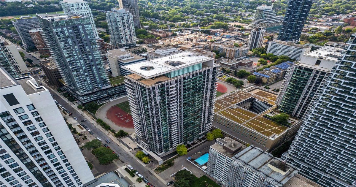 70 Roehampton Avenue Toronto