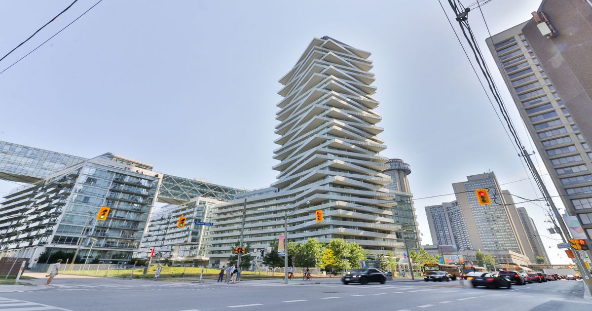 15 Queens Quay Street E Toronto