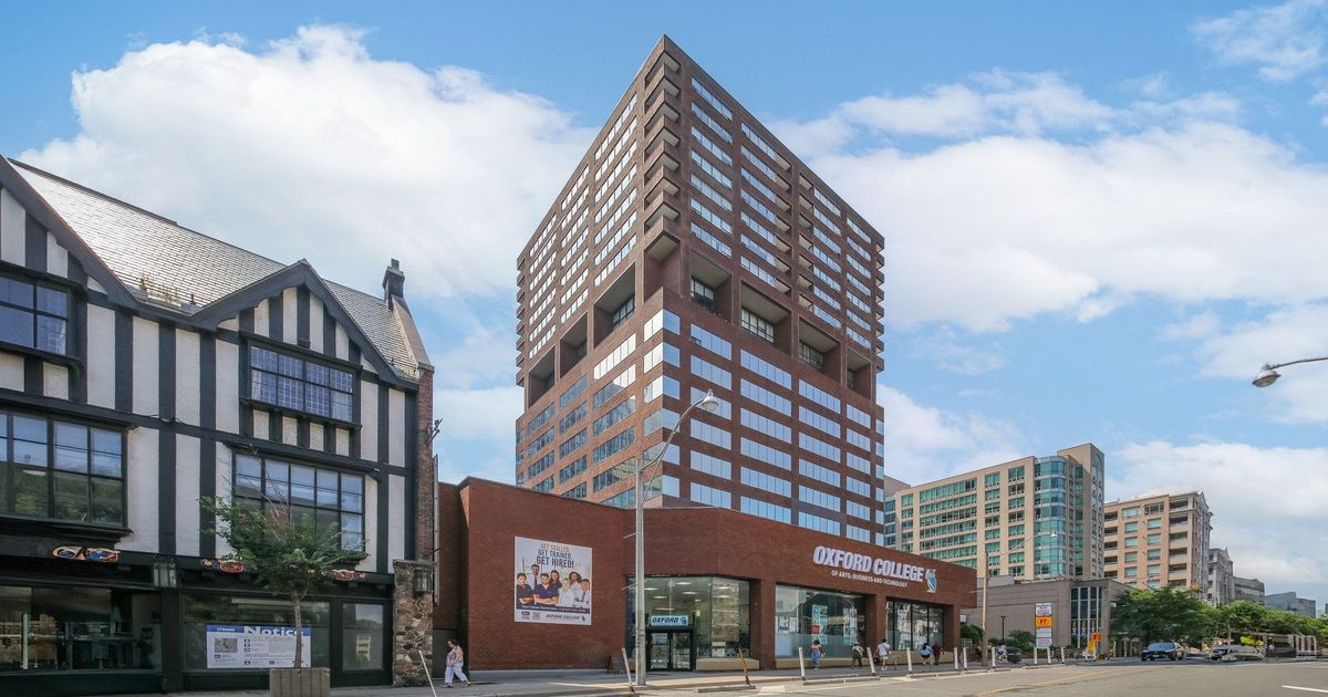 914 Yonge Street Toronto