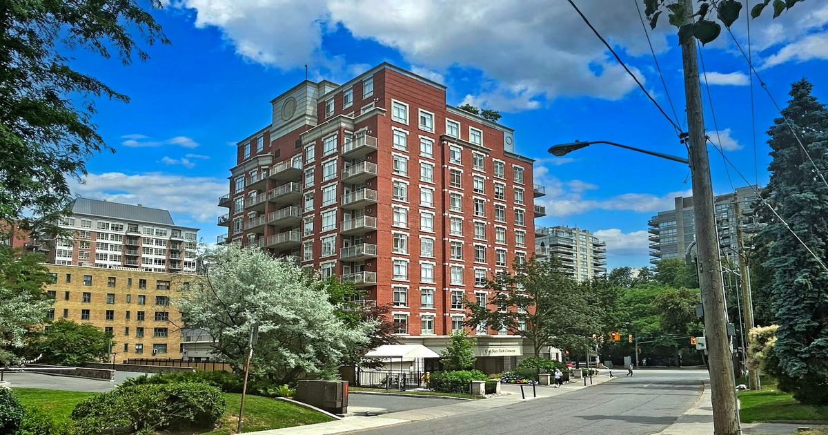 1 Deer Park Crescent Toronto