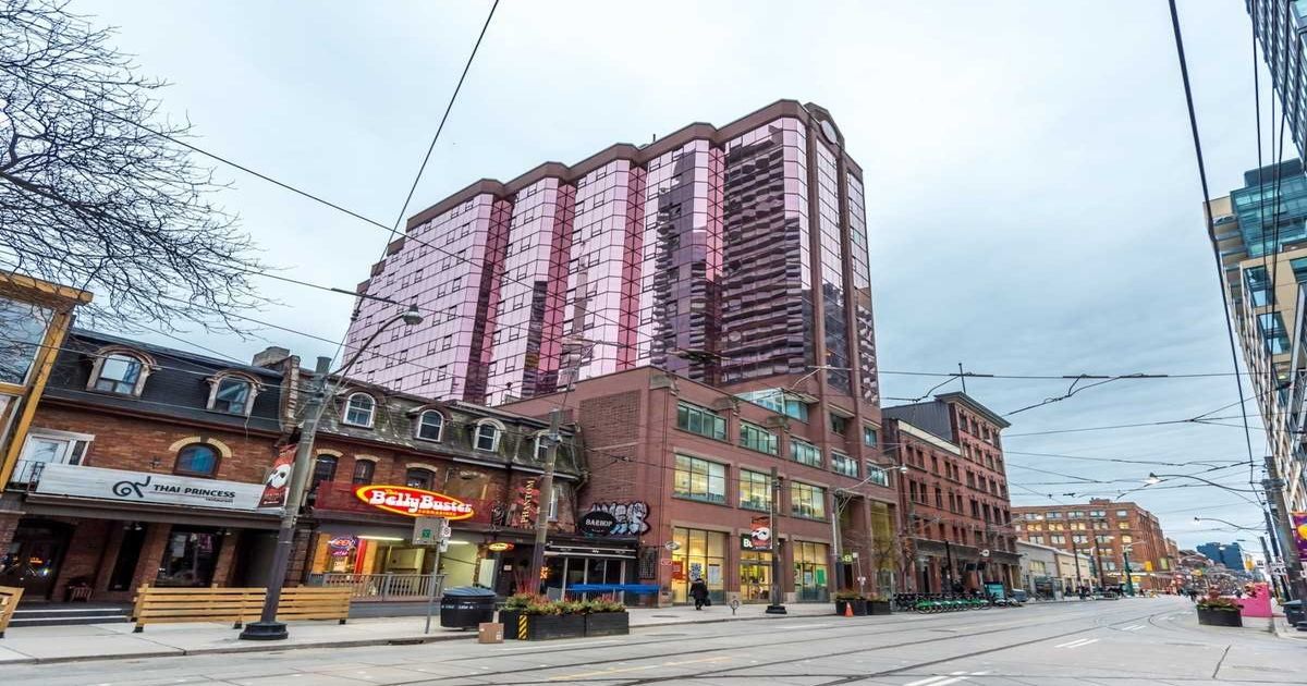 393 King Street W Toronto