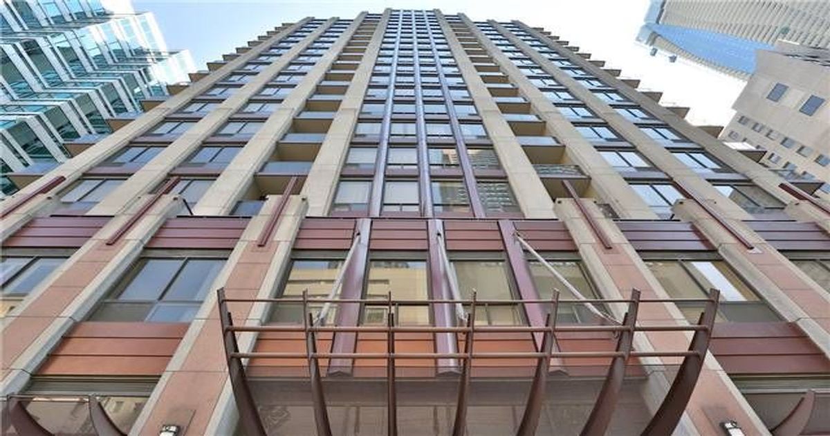 85 Bloor Street E Toronto