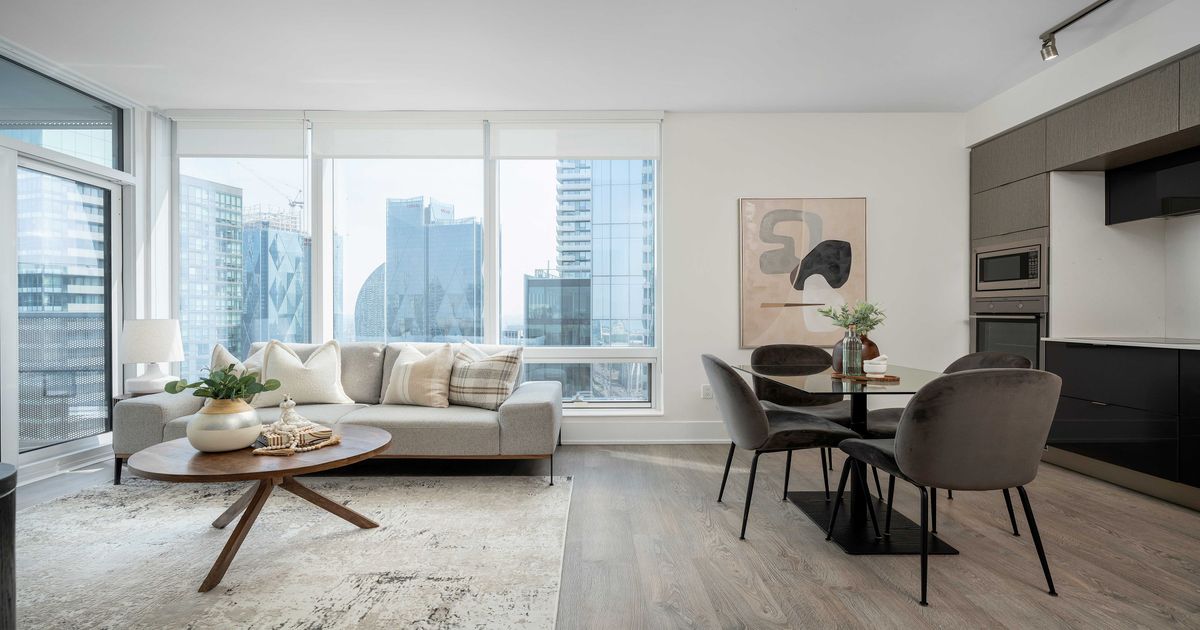 10 York Street Toronto