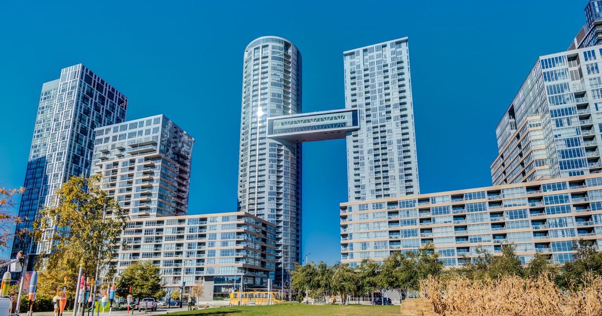 21 Iceboat Terrace Toronto