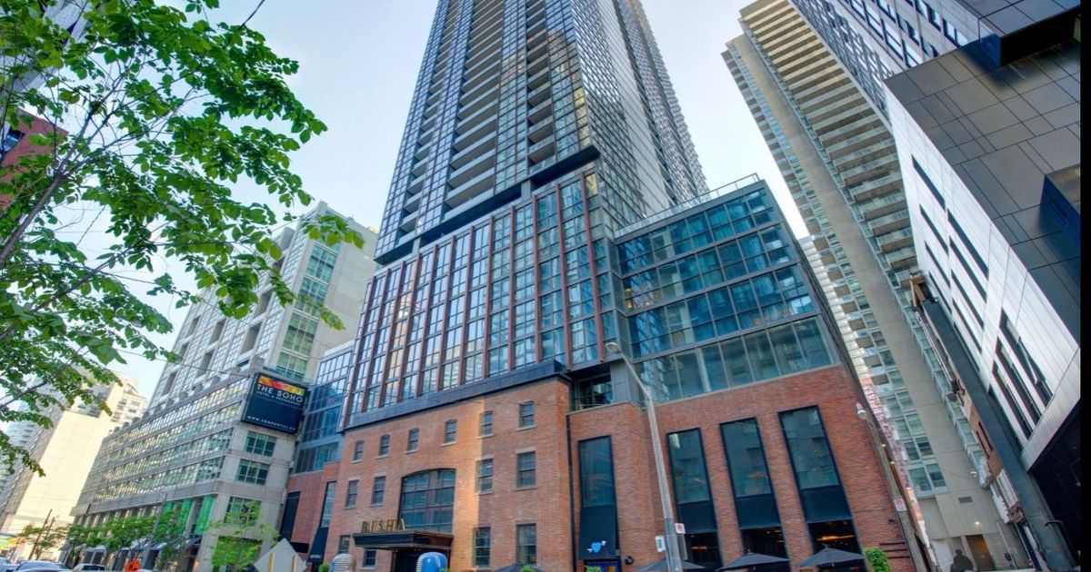 88 Blue Jays Way Toronto