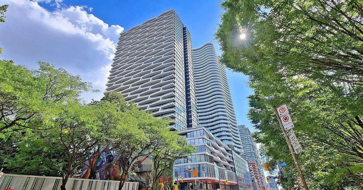 85 Wood Street Toronto
