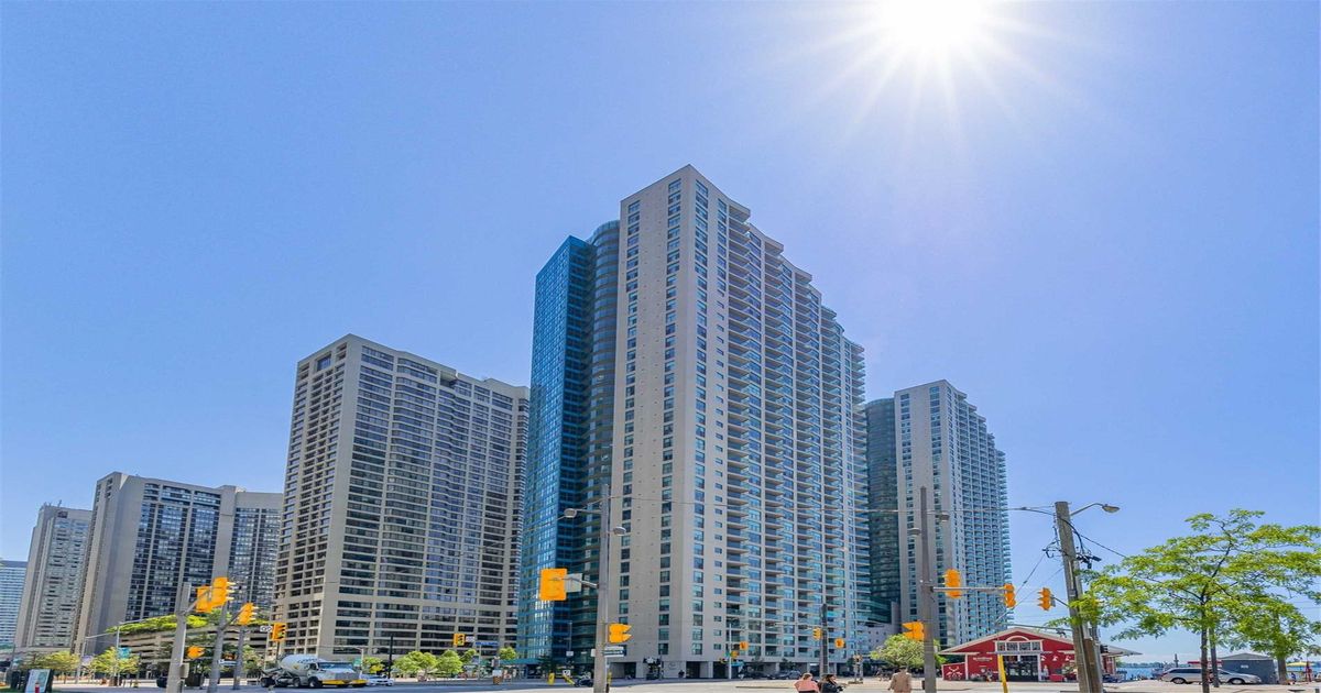 77 Harbour Square Toronto