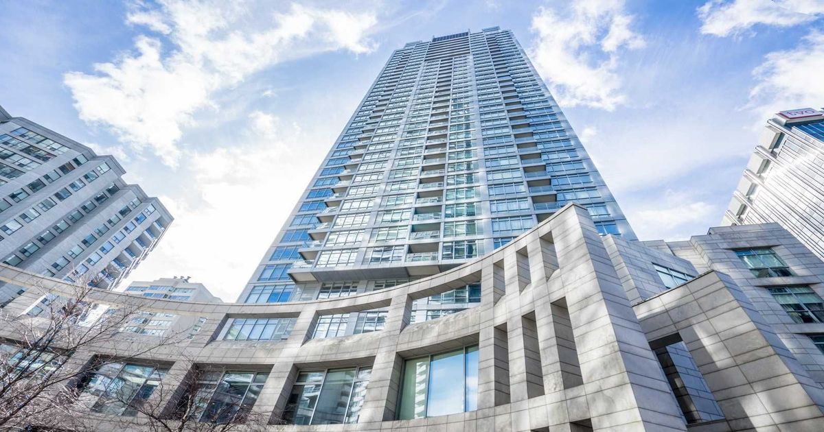 2181 Yonge Street Toronto