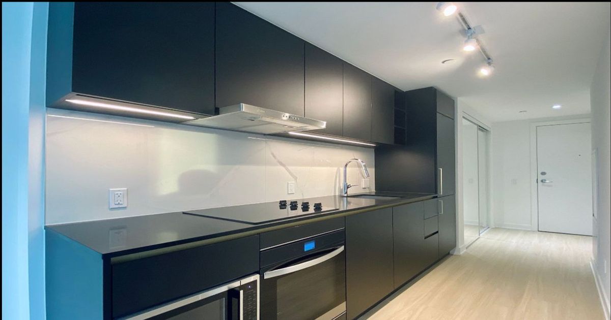 8 Wellesley Street W Toronto