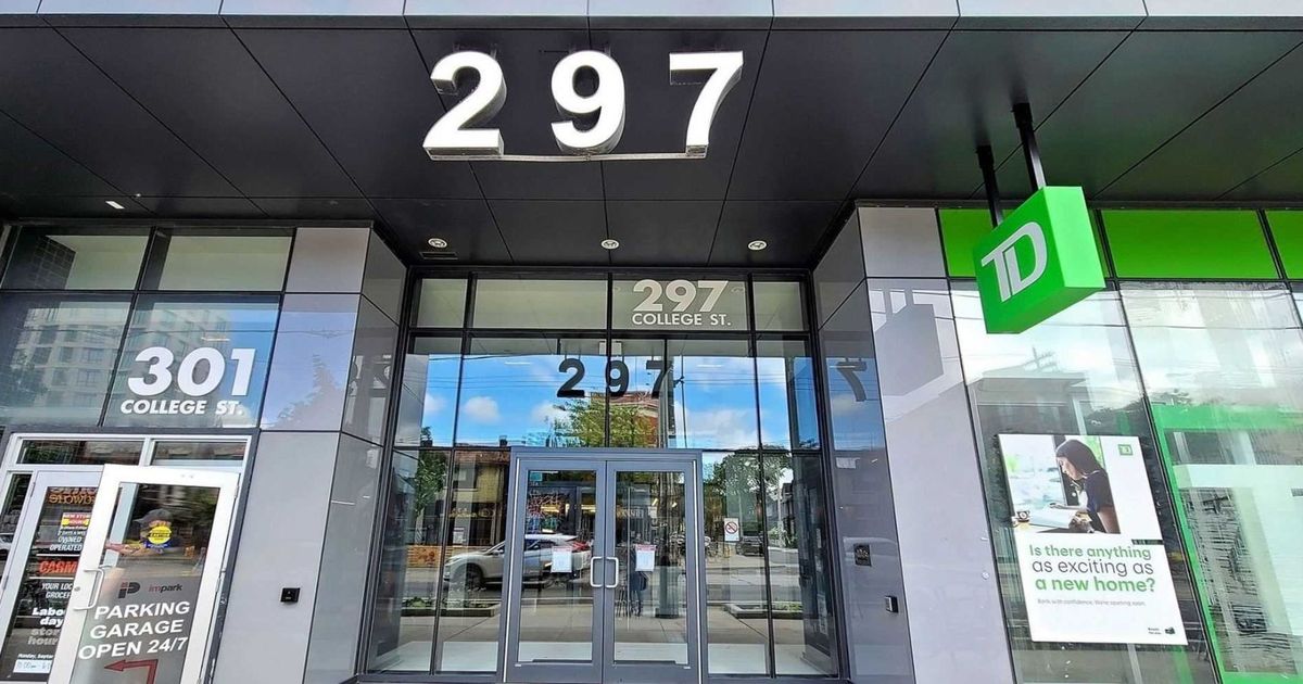 297 College Street Toronto