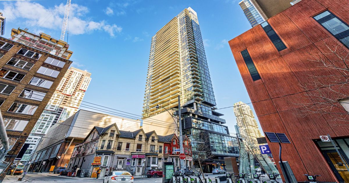 290 Adelaide Street W Toronto