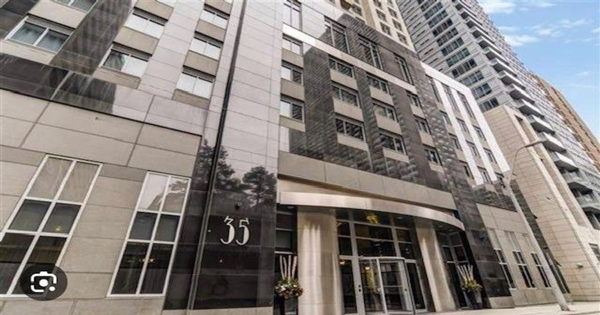 35 Balmuto Street Toronto