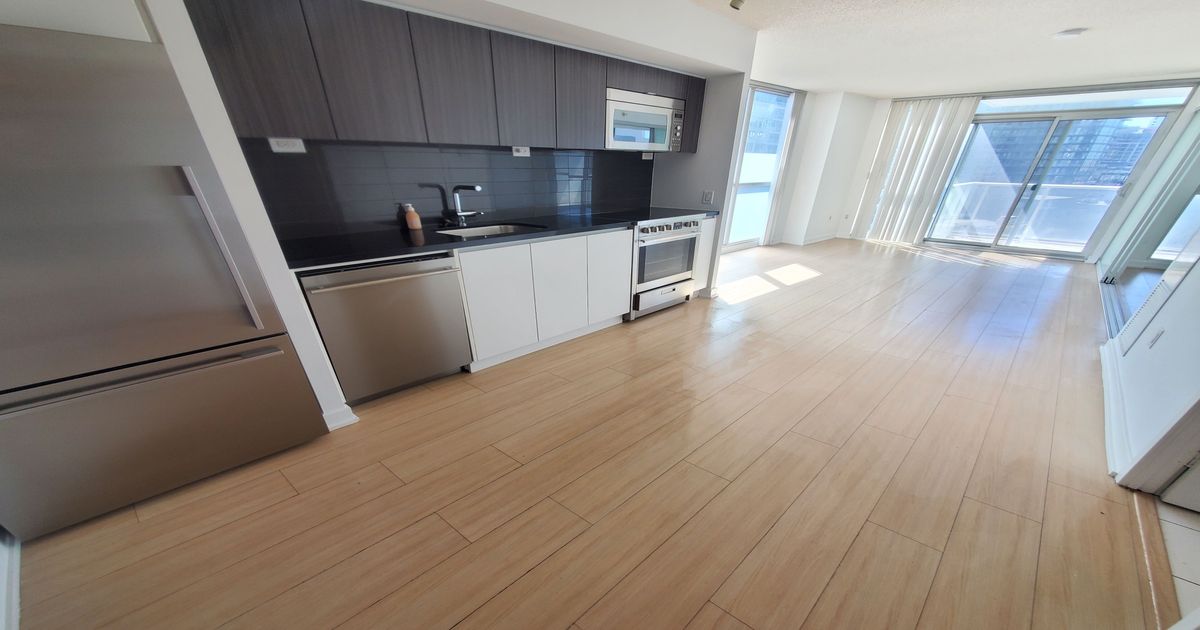 75 Queens Wharf Road Toronto