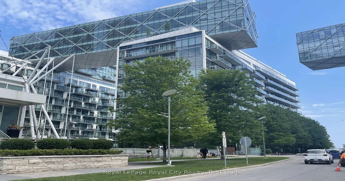 29 Queens Quay E Toronto