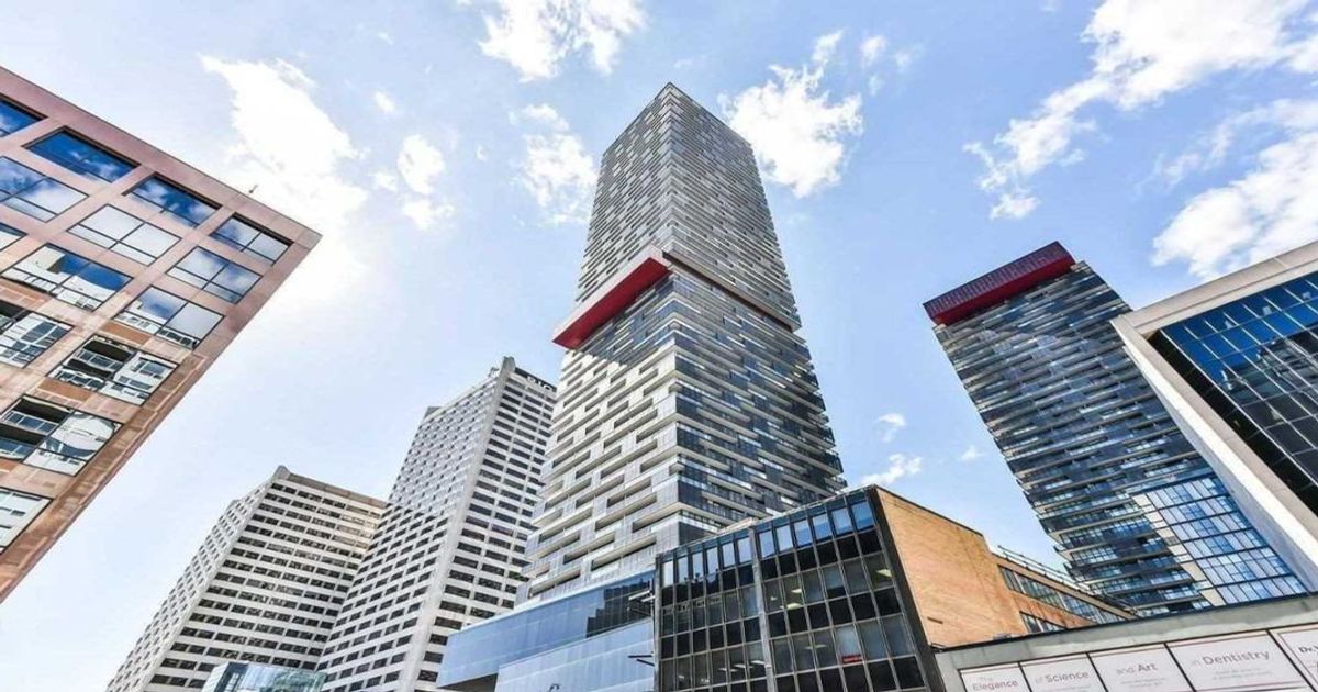 8 Eglinton Avenue E Toronto