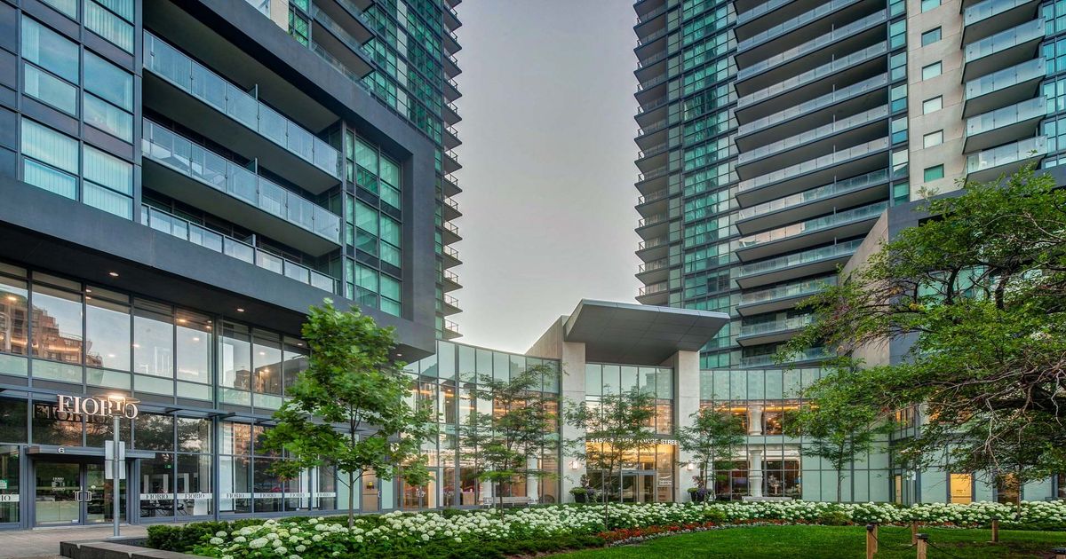 5168 yonge Street Toronto