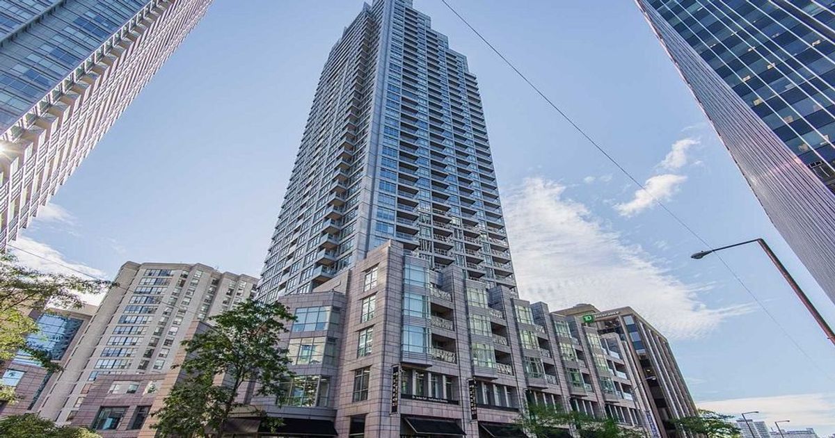 2181 Yonge Street Toronto