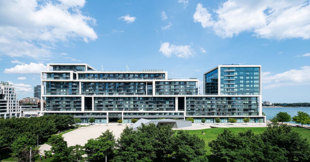 15 Merchants' Wharf N/A Toronto