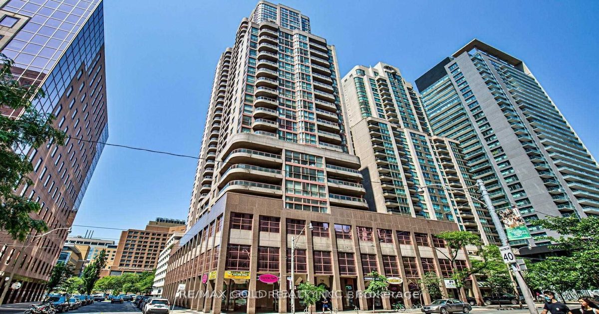 736 Bay Street Toronto