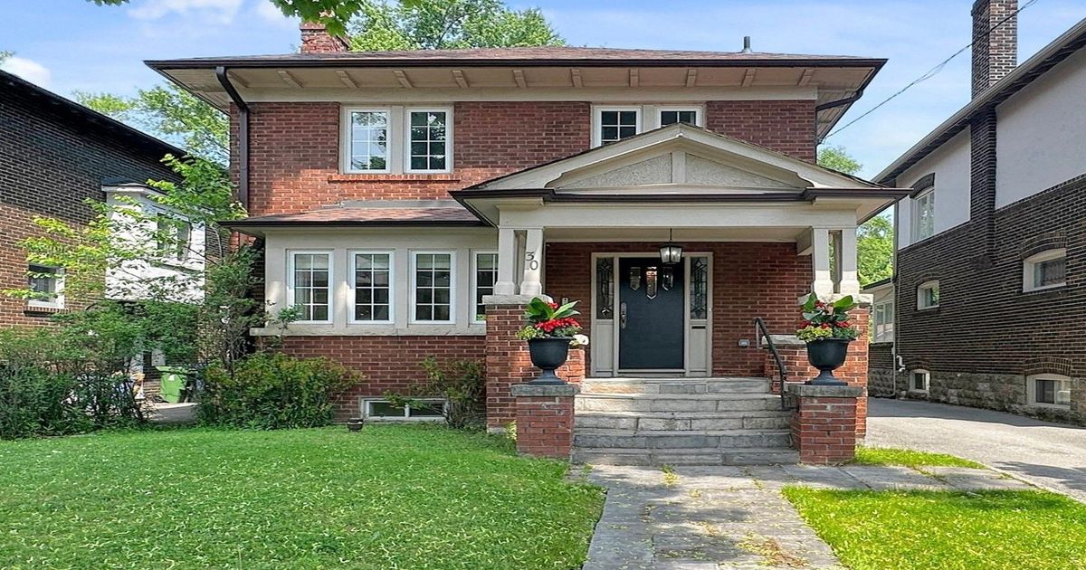 30 Kilbarry Road Toronto