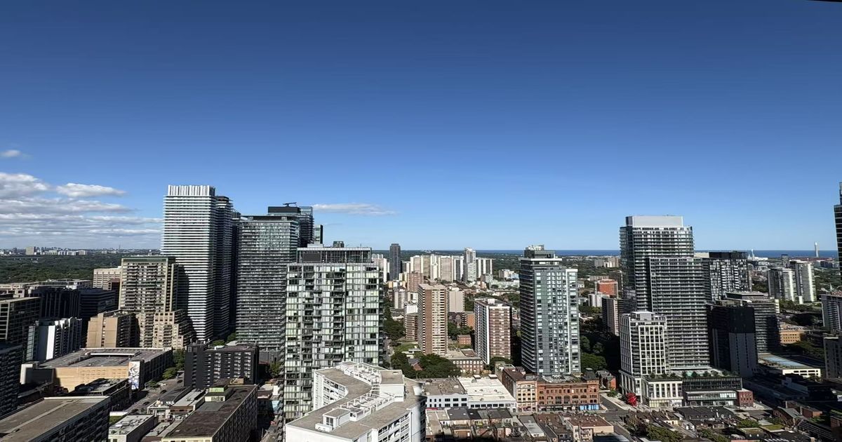 1080 Bay Street Toronto