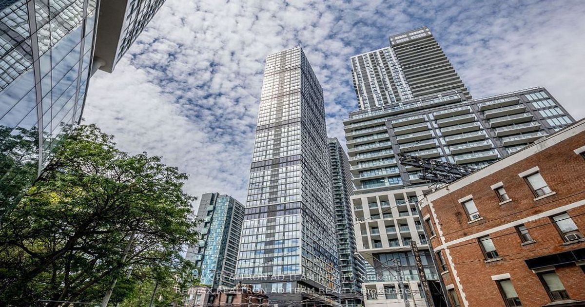 181 Dundas Street E Toronto