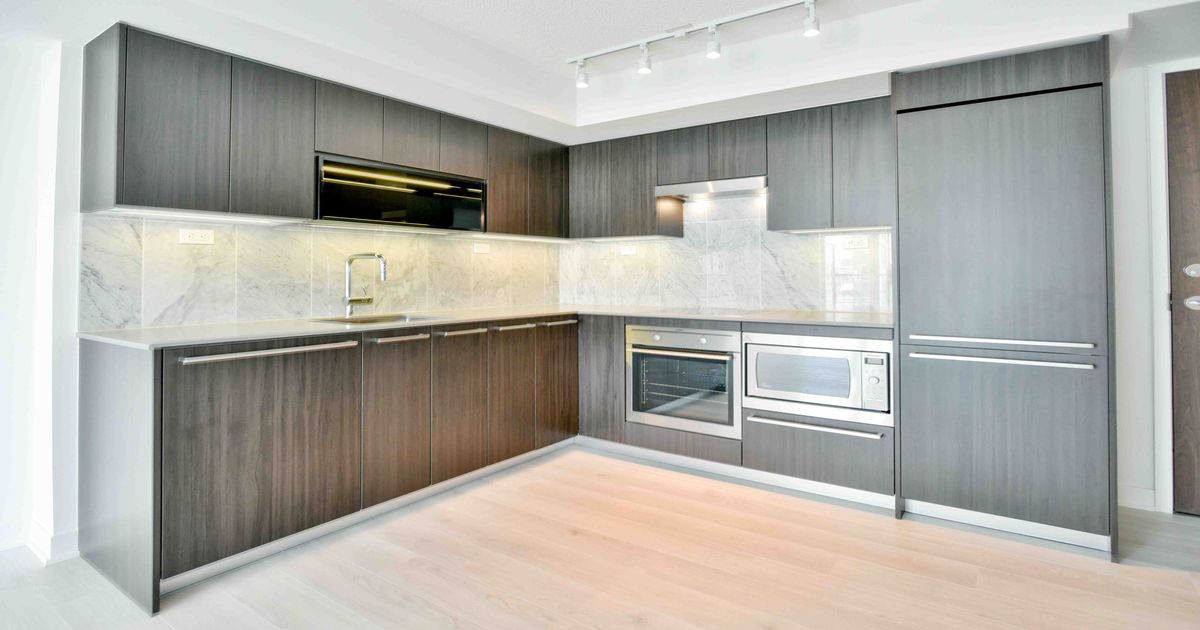 70 Queens Wharf Road Toronto