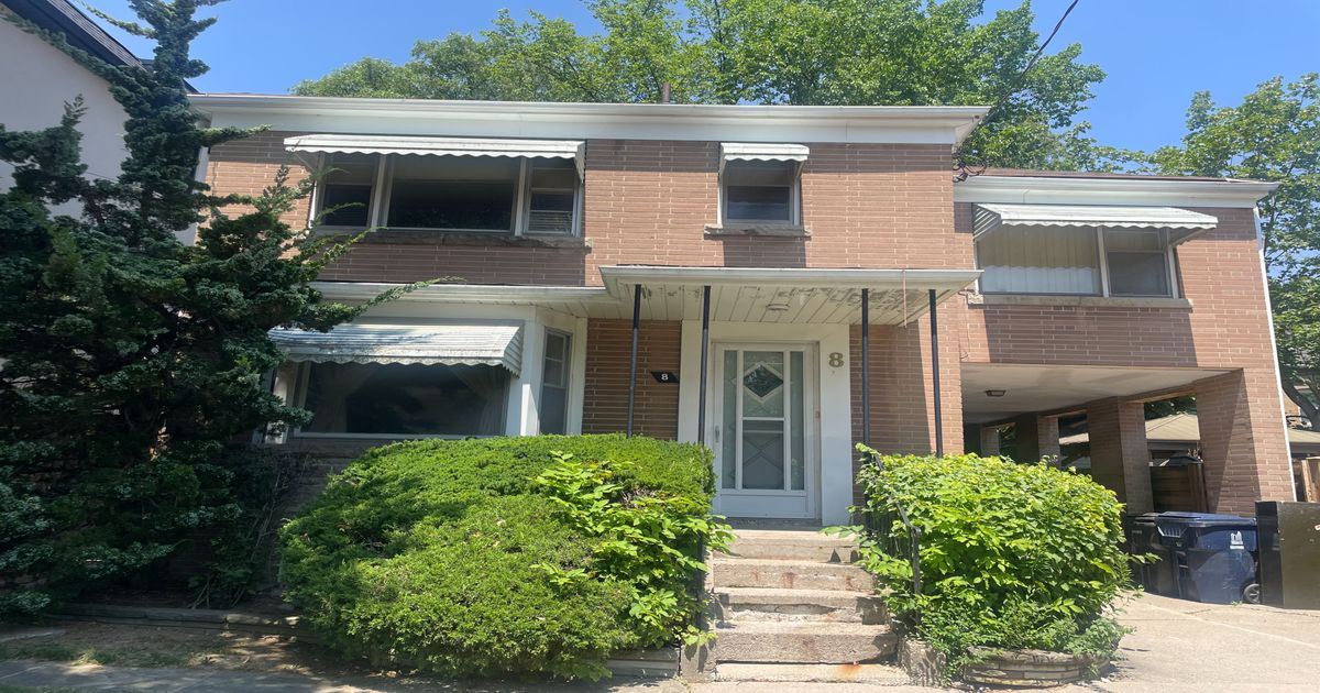 8 Newbury Lane Toronto